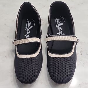 Size 7.5M Jellypop Black Knit Mary Jane Flats with Cream Trim